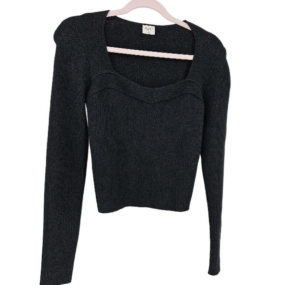 Abercrombie & Fitch Sweaters - Abercrombie & Fitch Crop Pullover Sweater Black Ribbed Knit Long Sleeve Size S